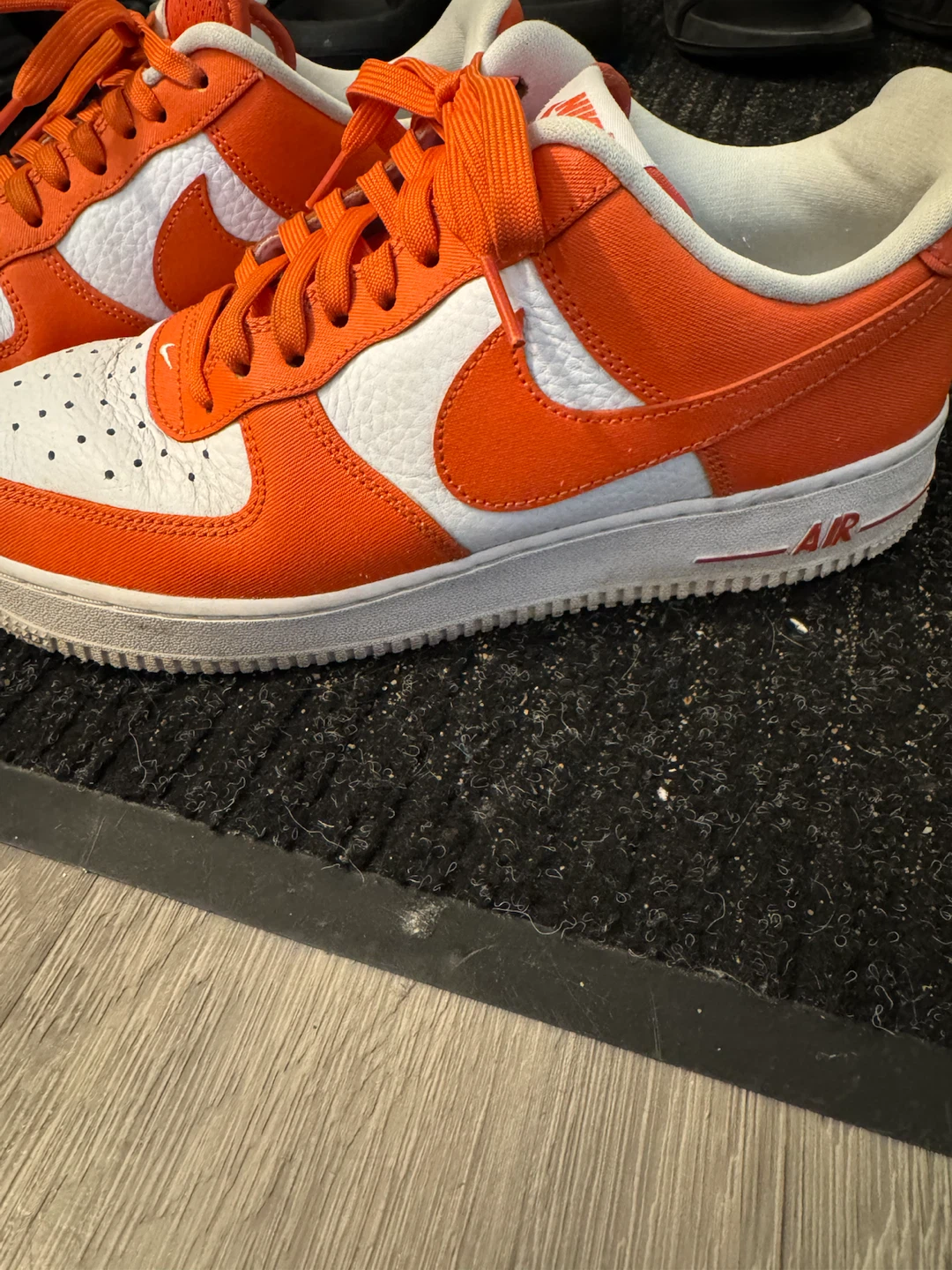 Nike airforce 1 orange OG us8.5