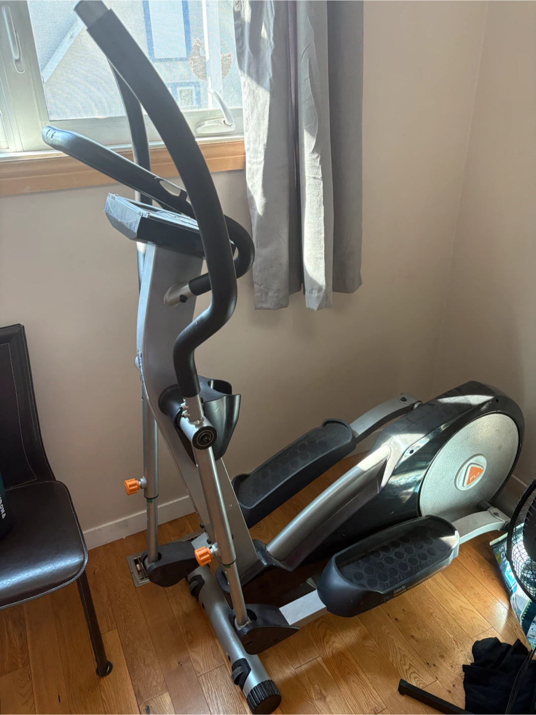 Ecliptical training machine - photo 3