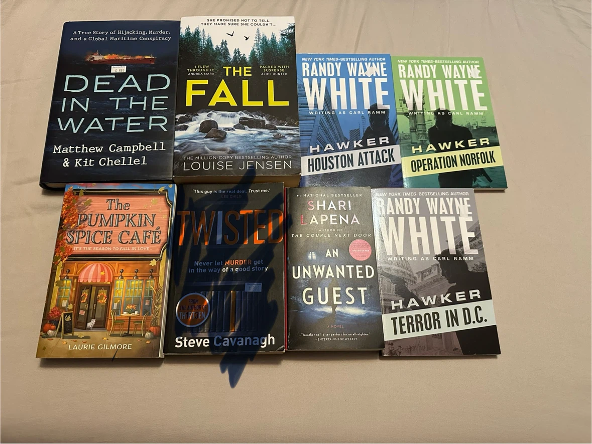 Books for sale - photo 2