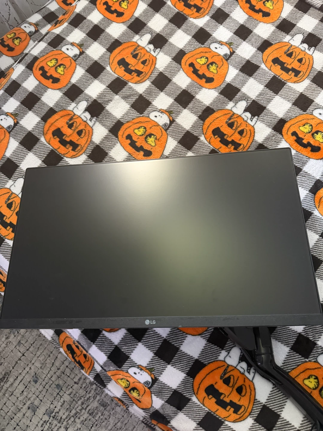 2x LG 24” Full HD 100Hz Monitors + Dual Monitor Arm - photo 3