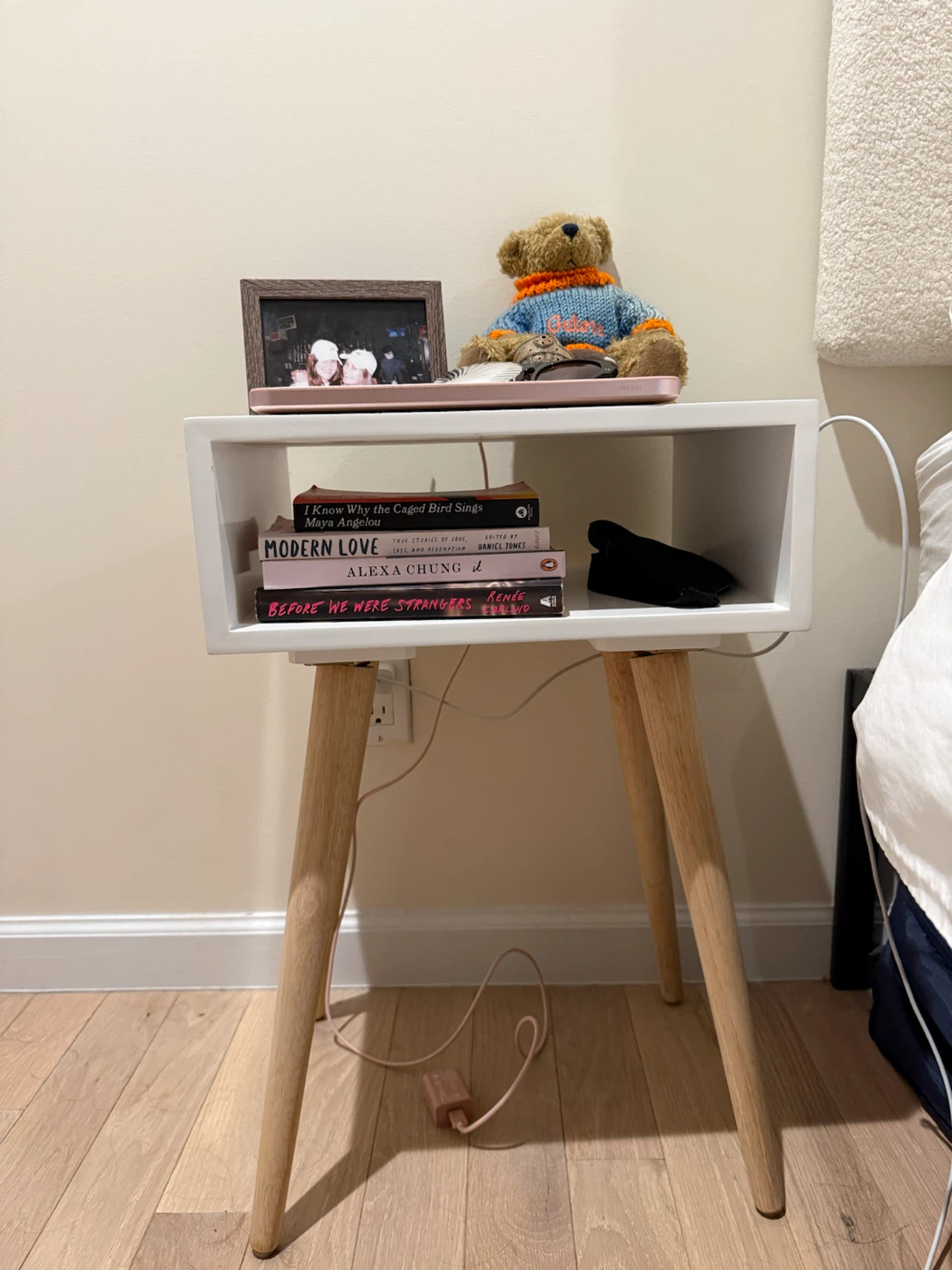 White Side Table with Wood Legs (Set of 2) - photo 2