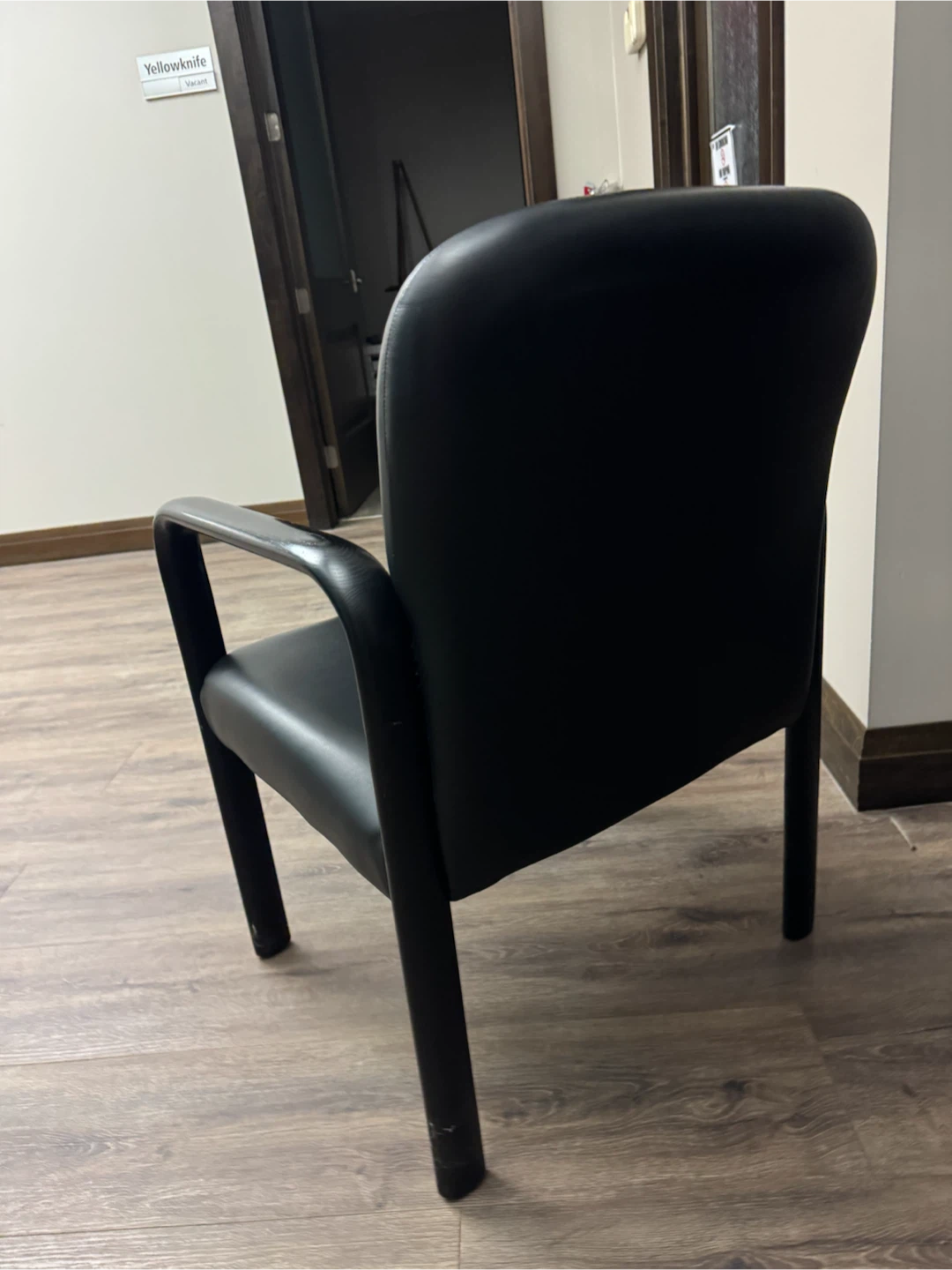 Black Armchair - photo 2