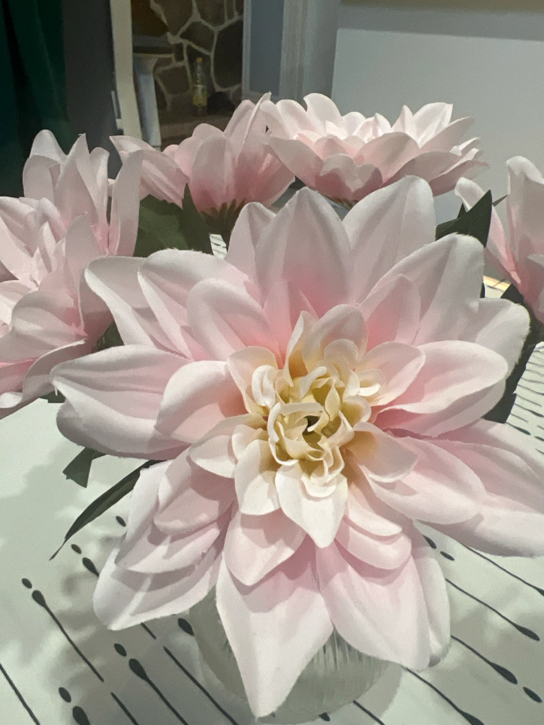 Ikea Pink Artificial Dahlia Flowers in Glass Vase - photo 2