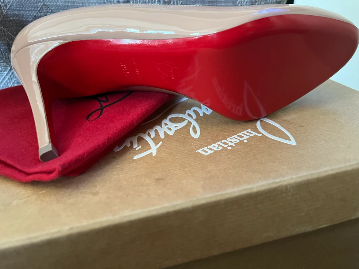 Christian Louboutin "So Kate" Patent Leather Heels - photo 2