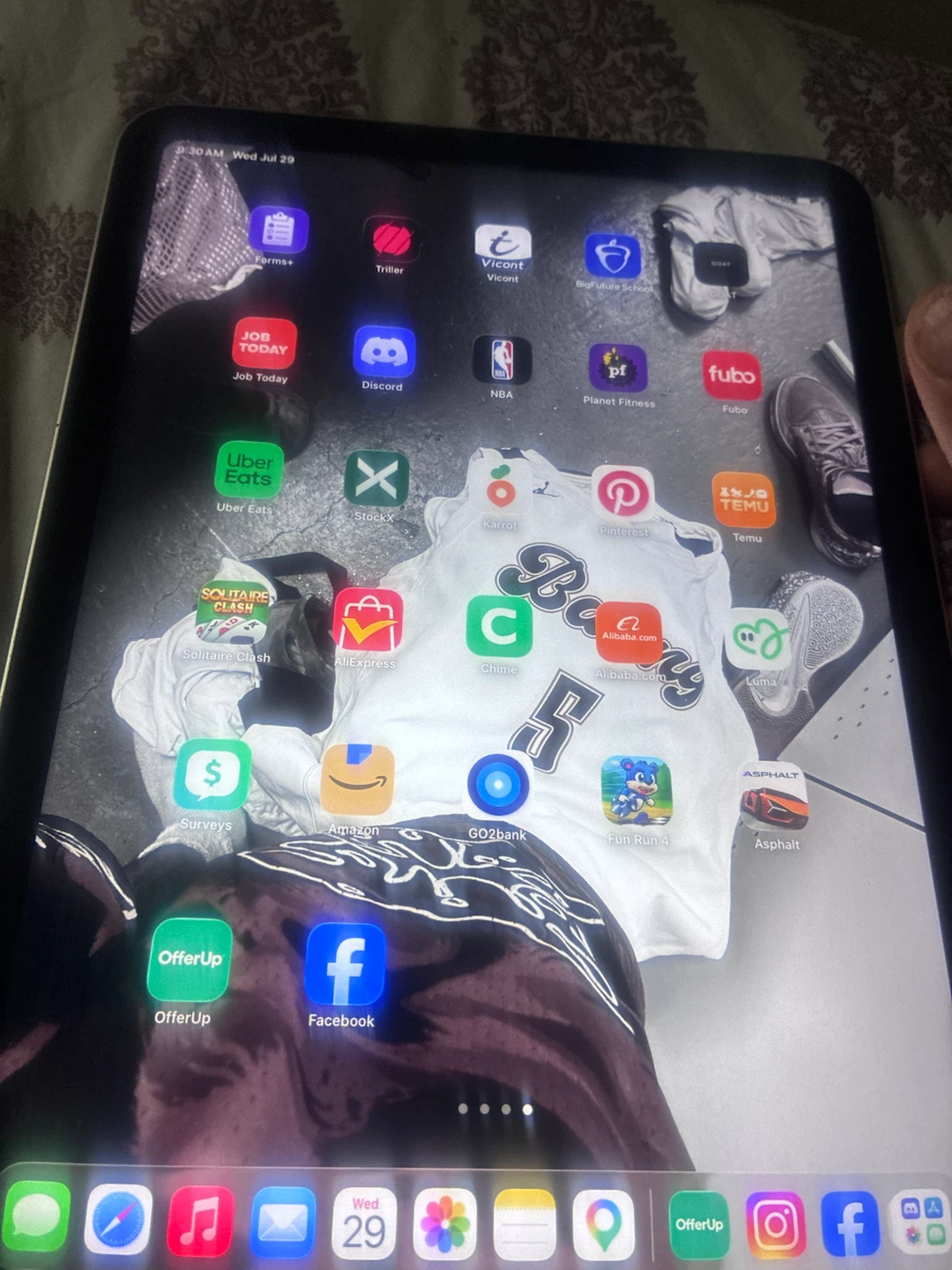 Apple iPad Tablet(APPLE PAY ONLY)