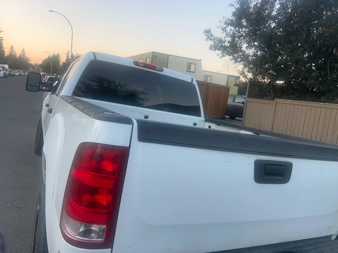 2012 White GMC Sierra 4-Door Pickup Truck 4x4 - photo 5