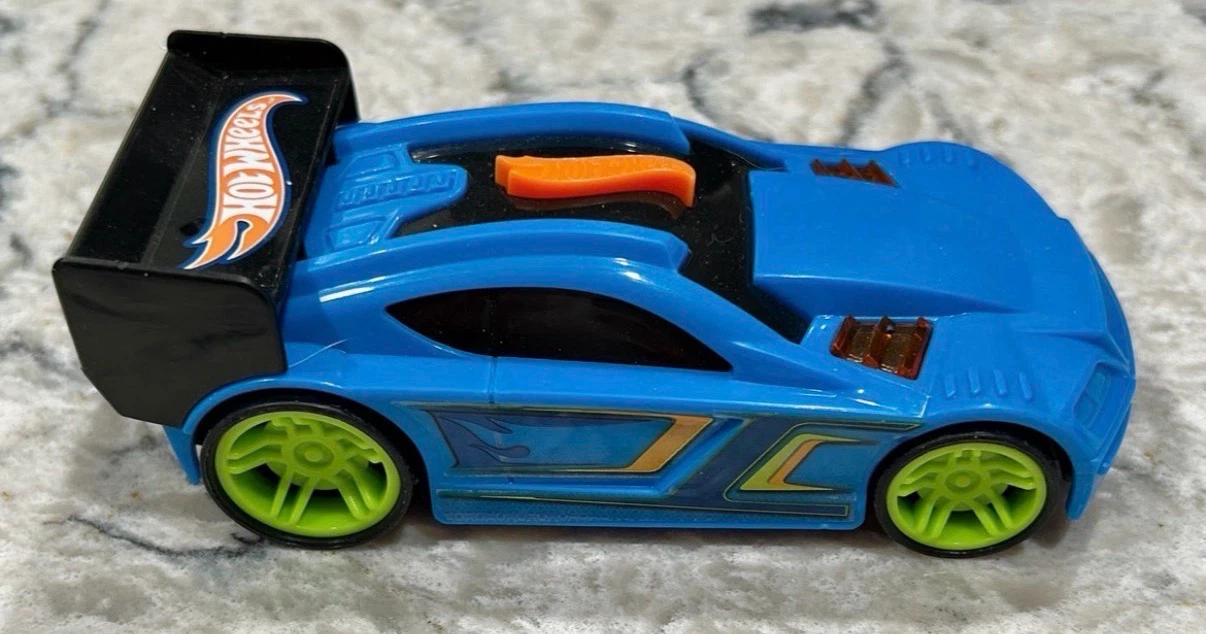 Plastic Hot Wheels Race Cars. Button on Top Plays Burnout Noises - photo 4
