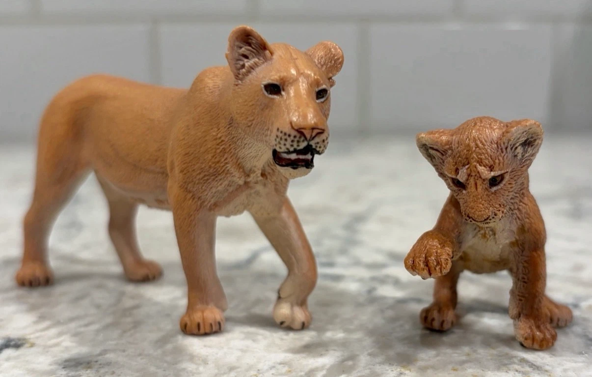 Schleich Safari/Jungle Animal Collector Toys ($ in description) - photo 2