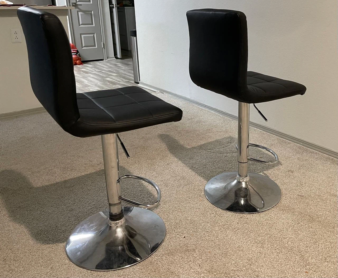Adjustable Black bar stools - photo 4