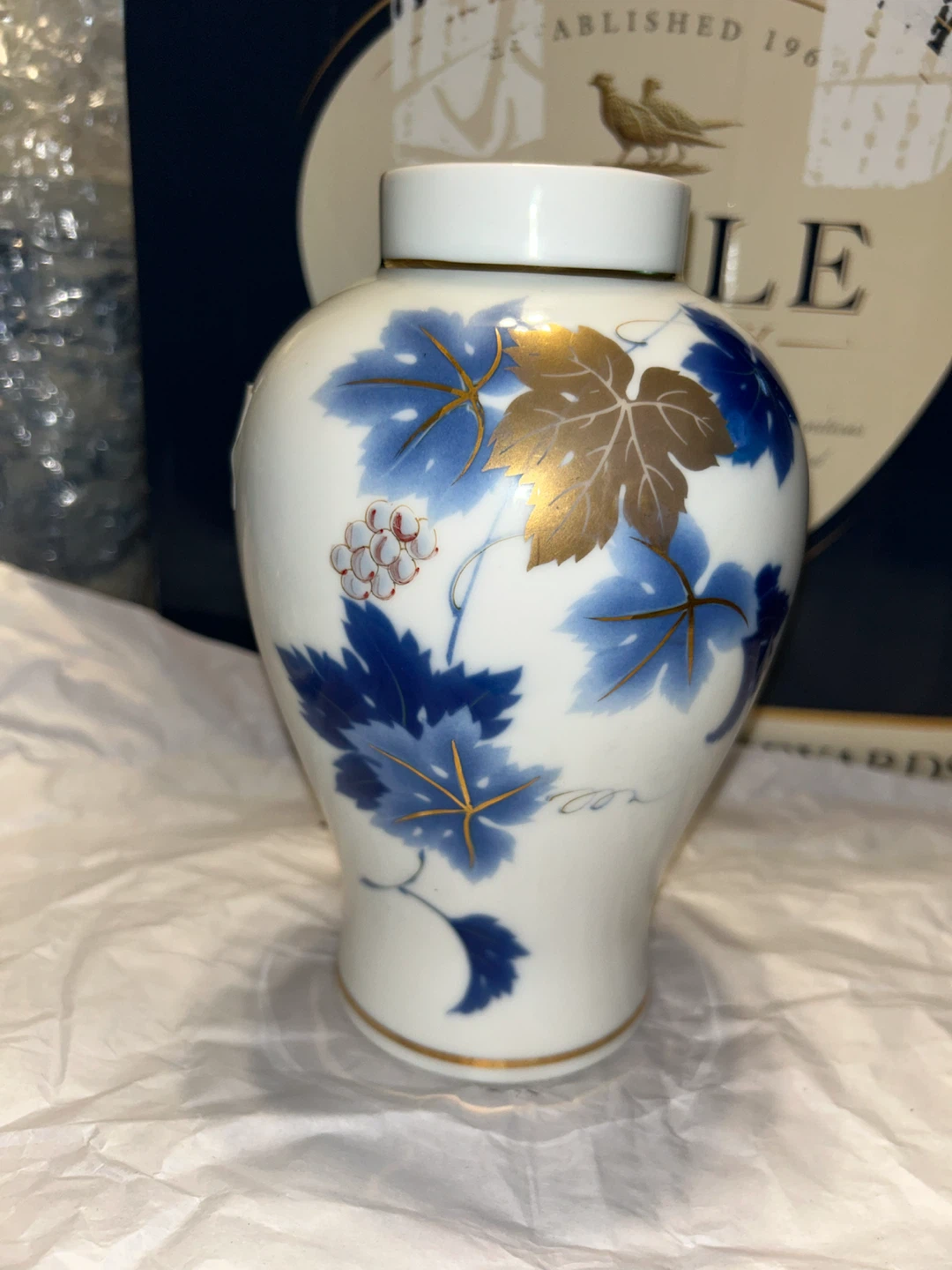 Vintage porcelain ginger jar - photo 2
