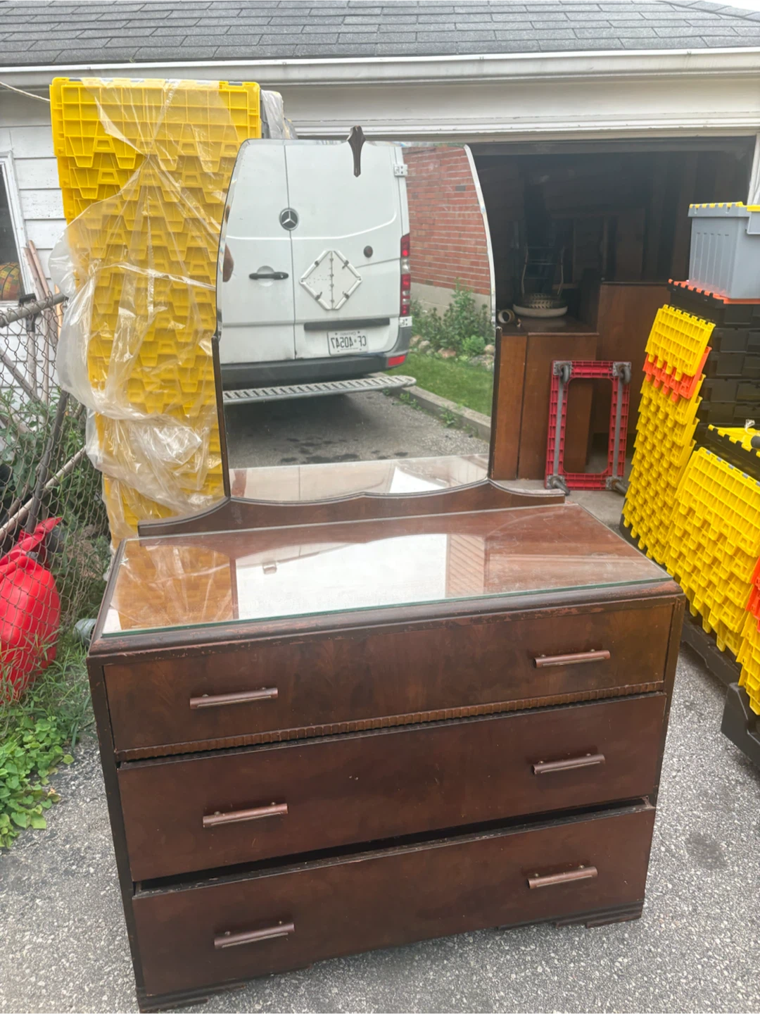 Free delivery used antique Wooden Dresser with Mirror