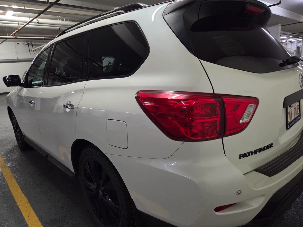 2018 White Nissan Pathfinder - photo 3