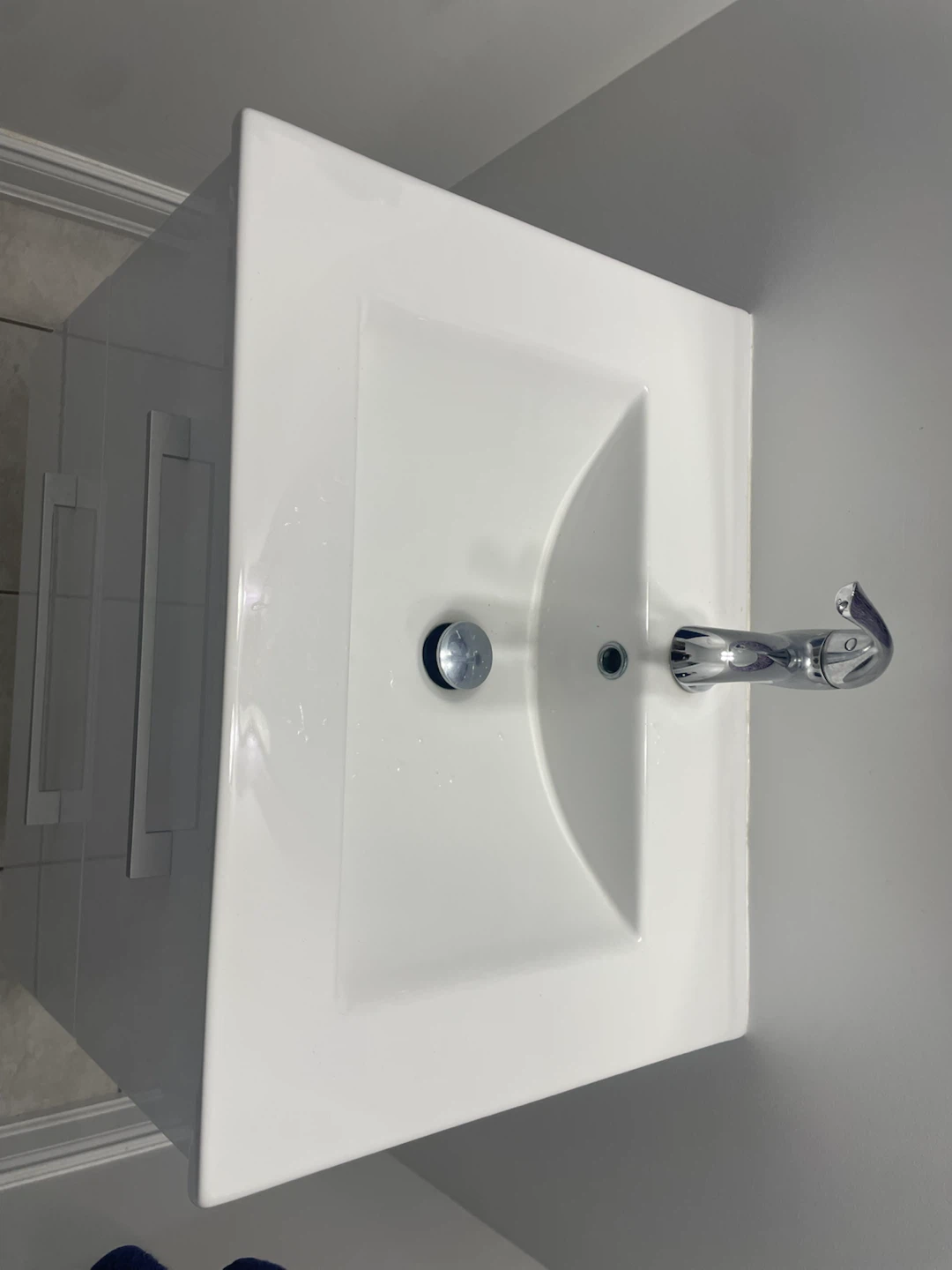 Bathroom vanity - photo 2