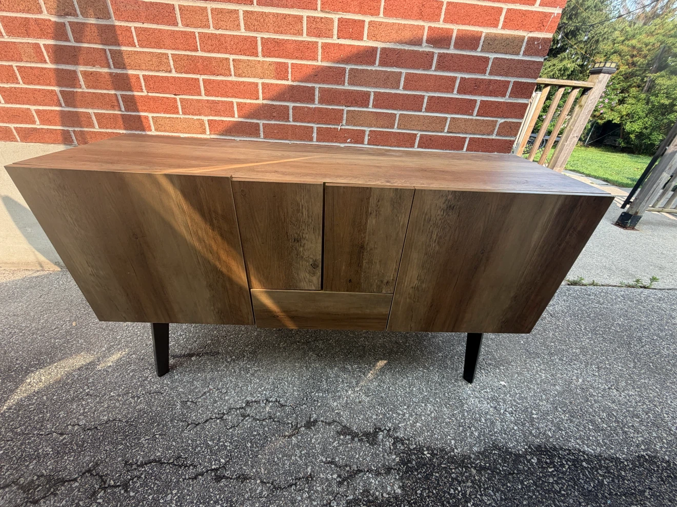 Tv stand