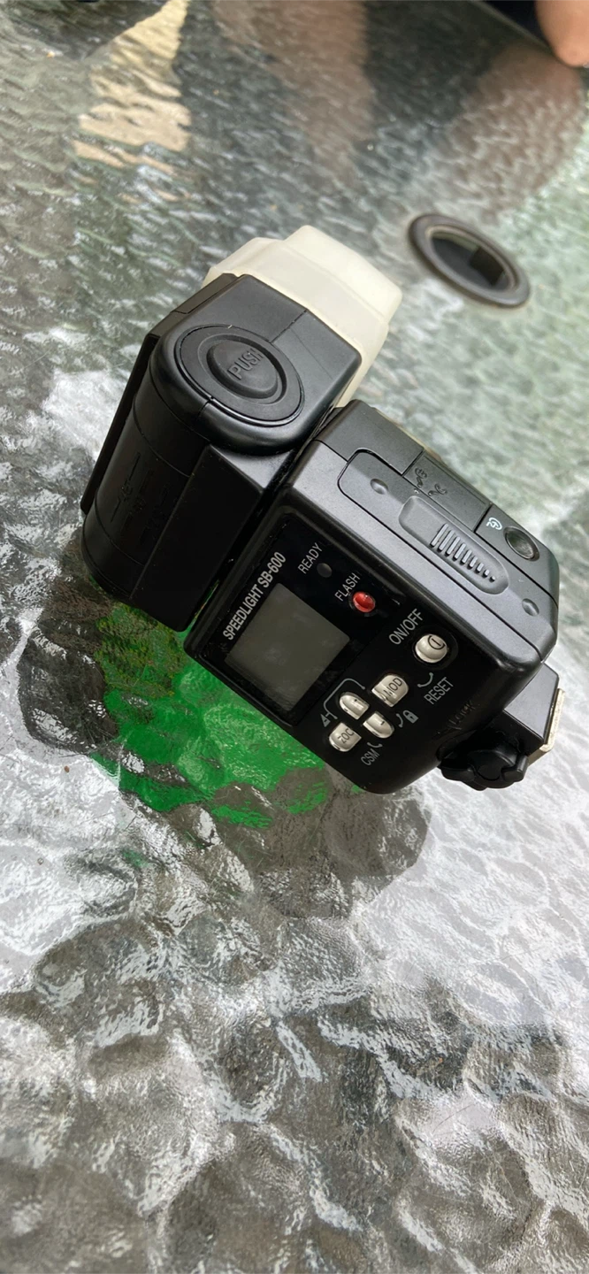 Nikon Speedlight SB-900 Flash - photo 2