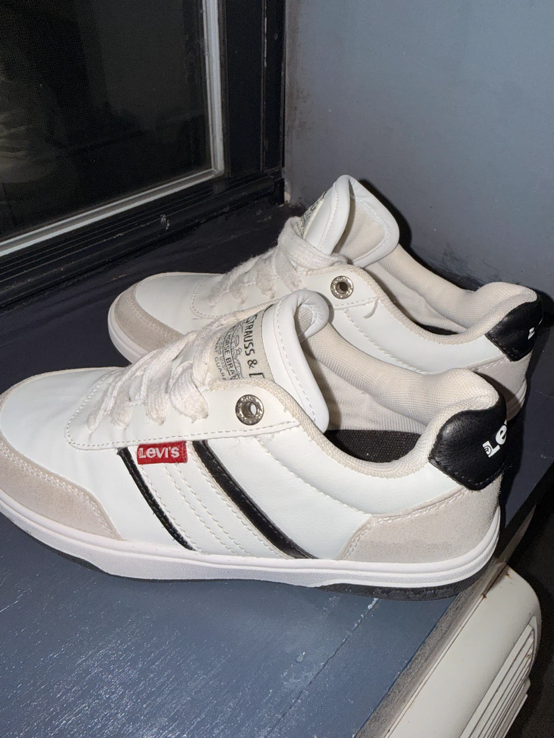 Levi's Kid's 1M White Sneakers