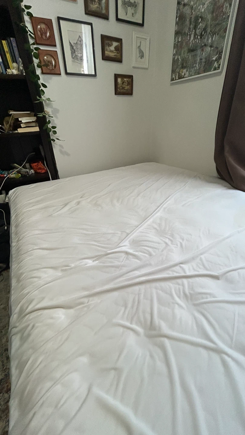 Queen Mattress - LIKE NEW