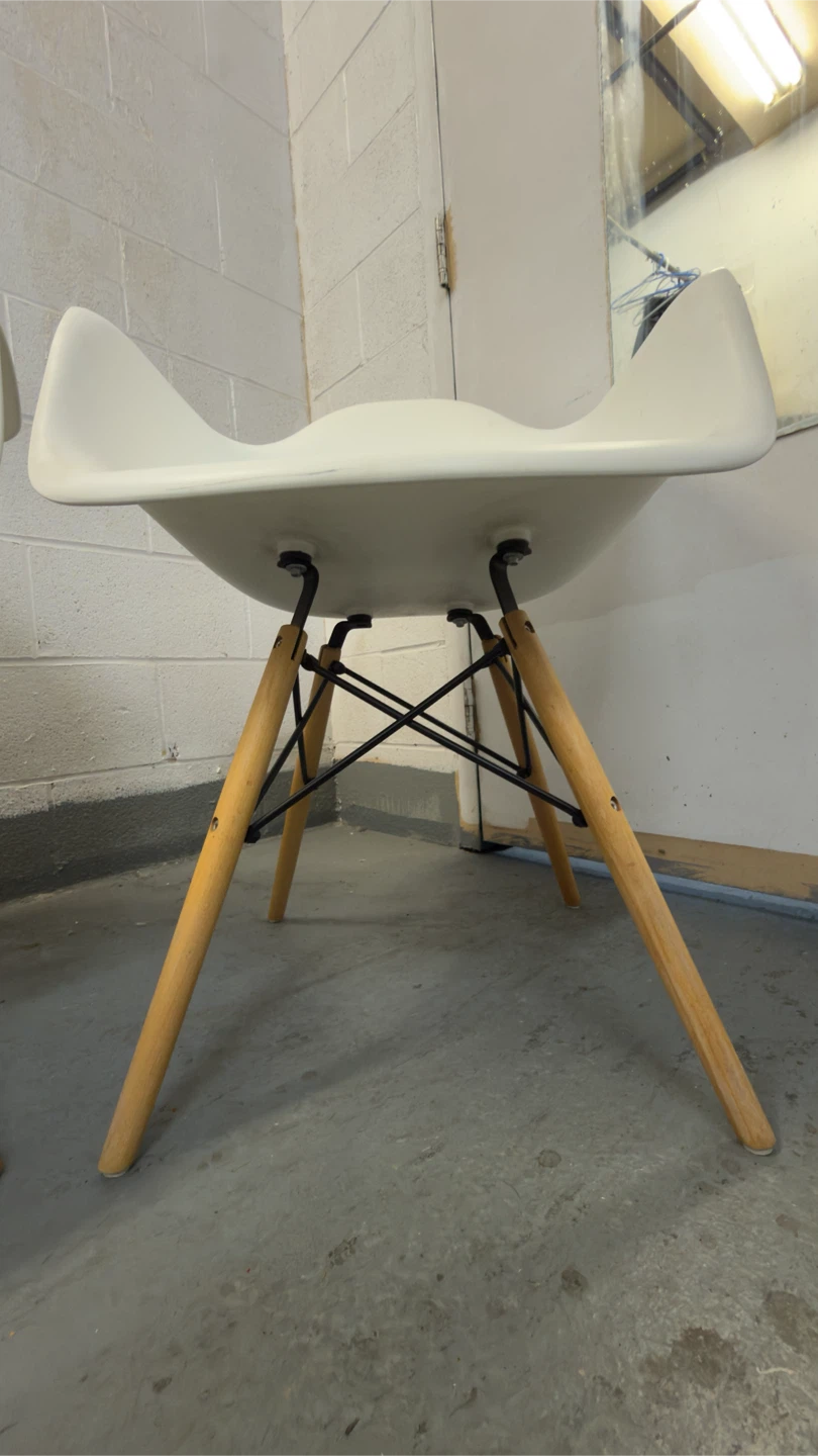 White Eames Style Armchair - photo 2