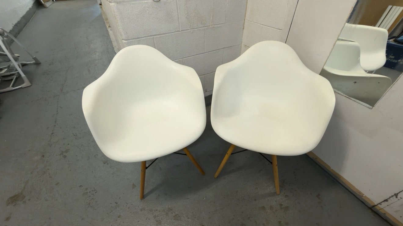 White Eames Style Armchair - photo 4