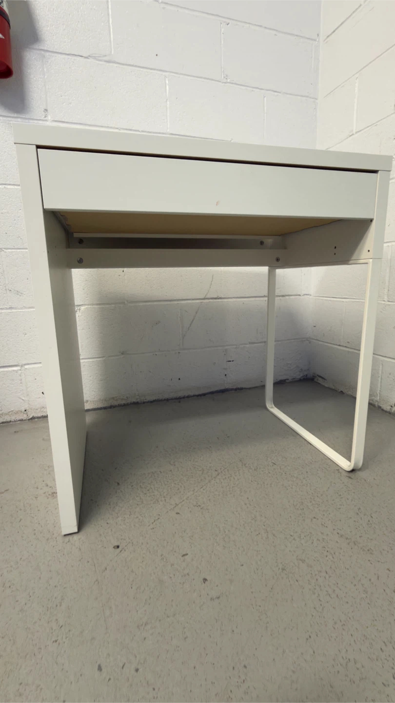 White Desk with Drawer - photo 3