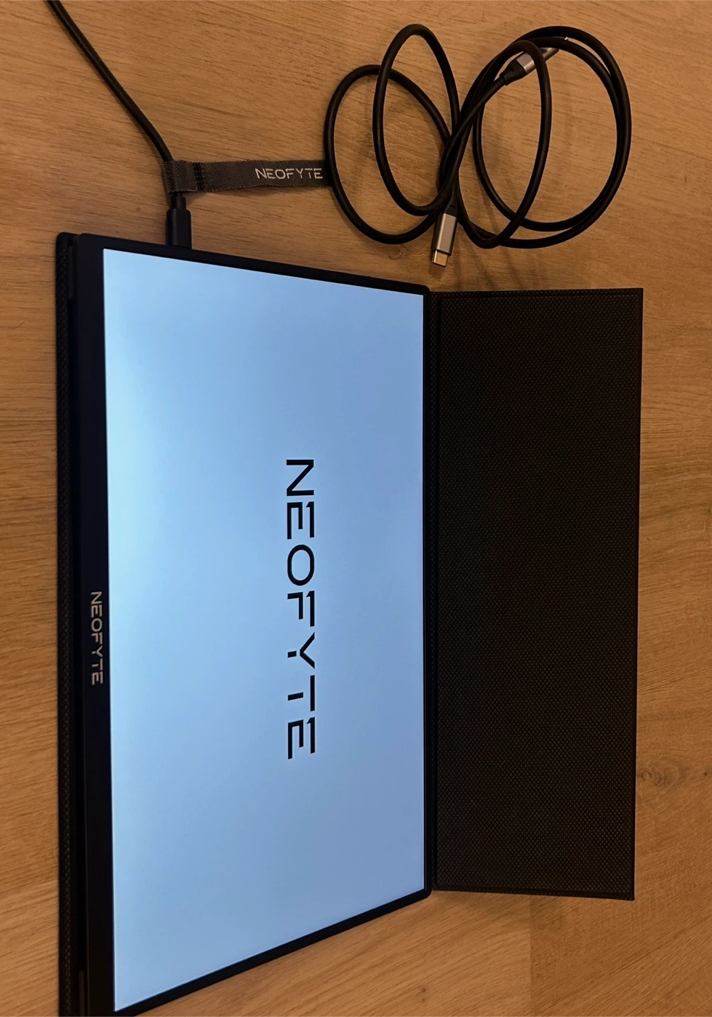 Neofyte 14" Portable Monitor – Mint Condition! - photo 2