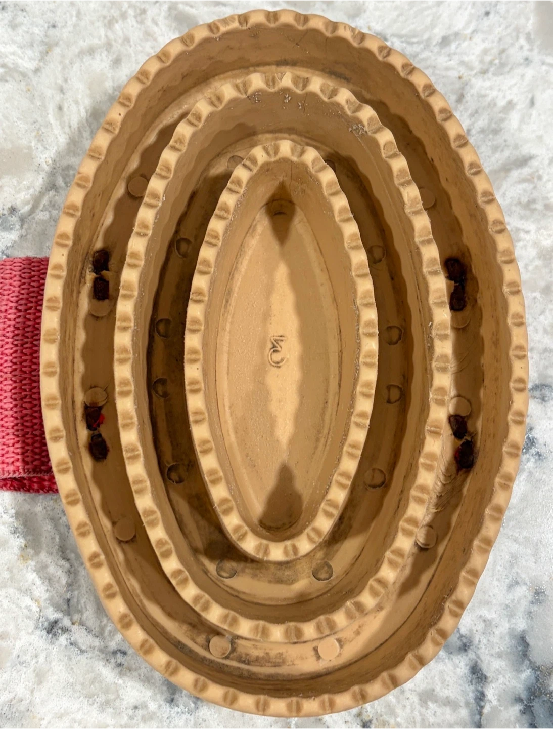 Horse Grooming Curry Combs – Dekker & Japanese Rubber Brushes - photo 3