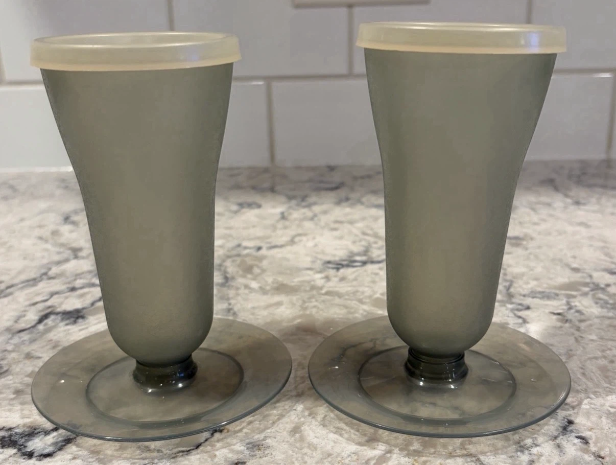 Vintage Tupperware Dessert Parfait Cups w/ Lids