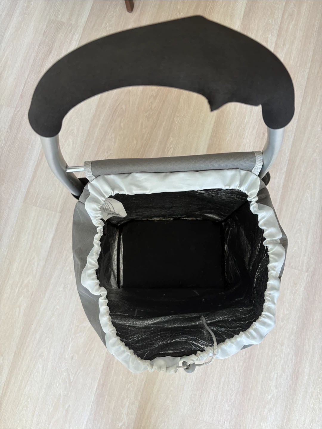 Foldable Shopping Cart – Great Condition! - photo 5