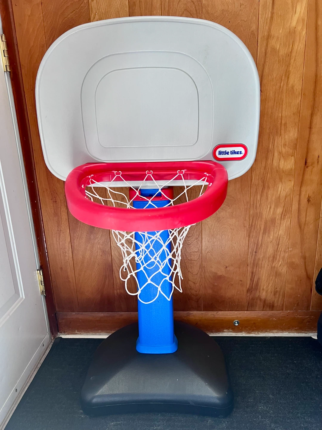 Little Tikes Basketball Hoop – Gently Used