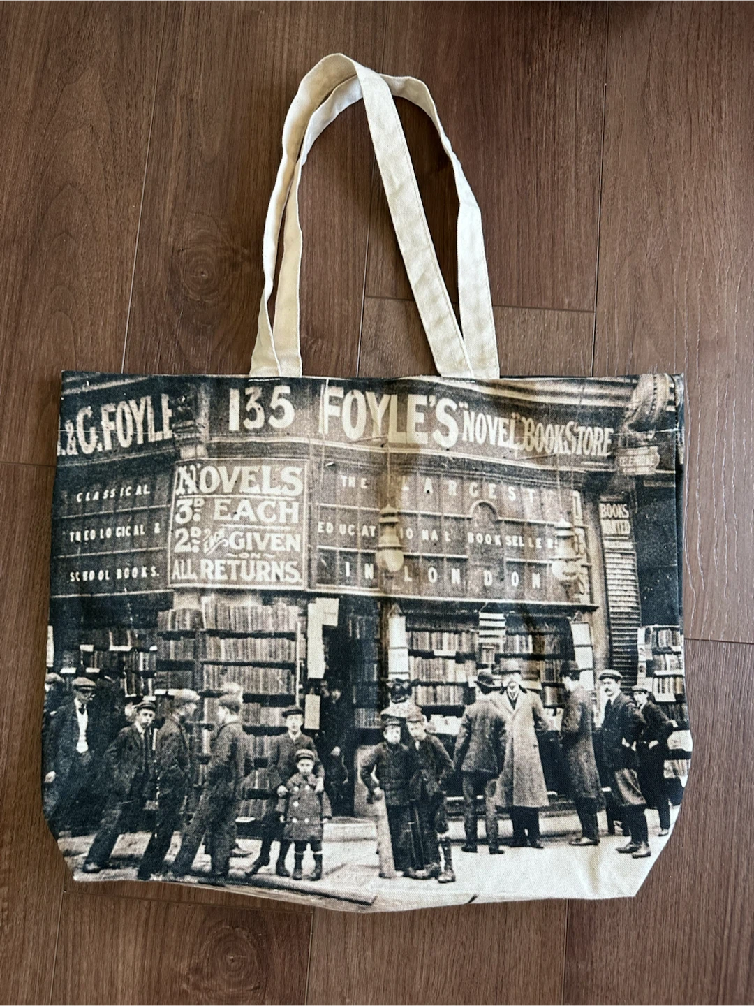 🆕 Foyle's Novel Bookstore Tote Bag 📚 🇬🇧