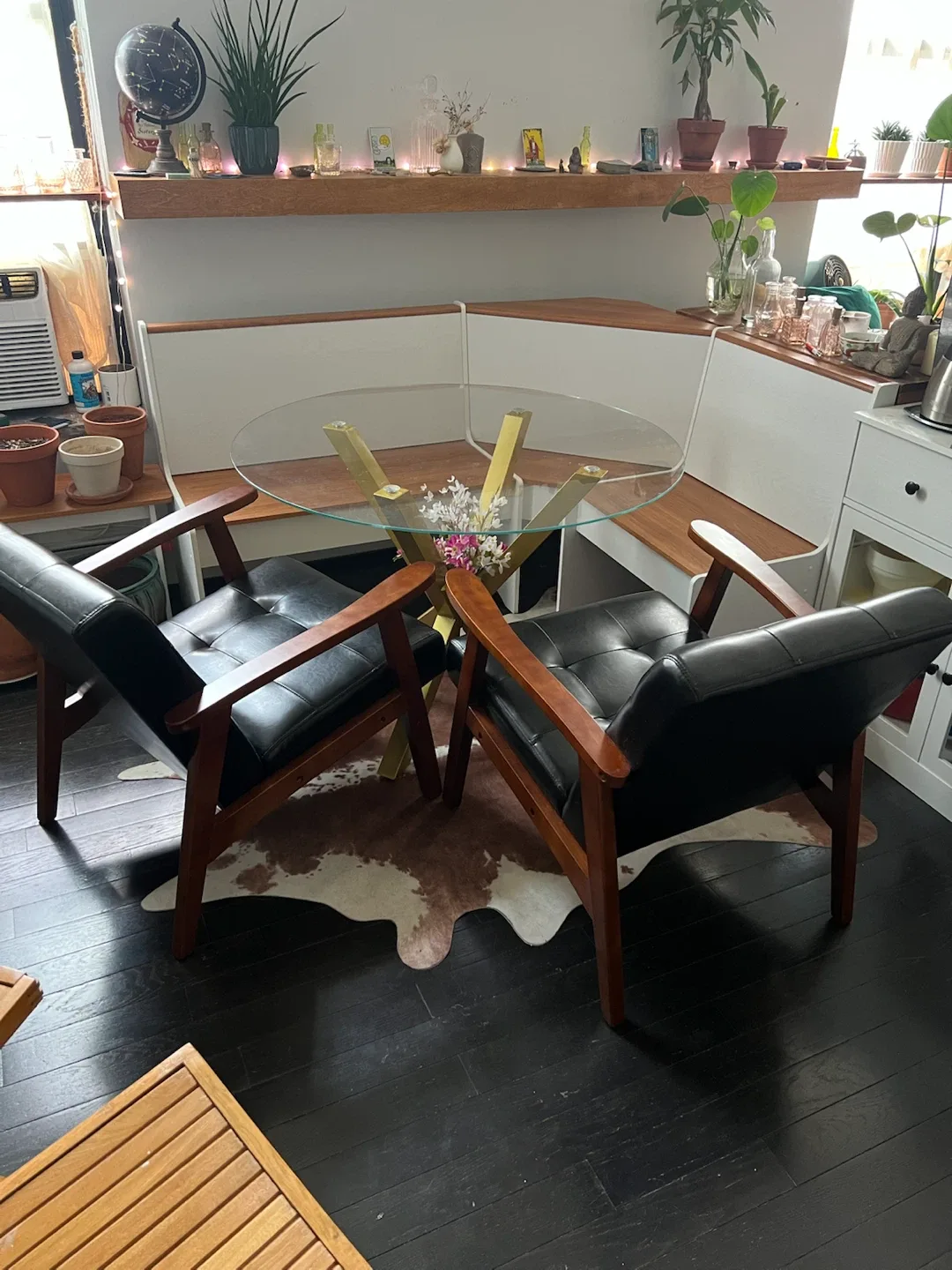 Black Armchair with Wooden Frame - photo 2