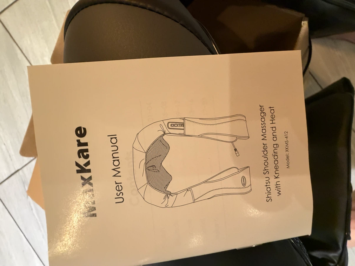 MaxKare Shiatsu Shoulder Massager with Kneading and Heat - photo 3
