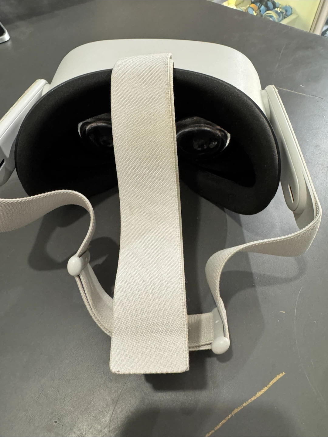 Meta Quest 2 VR Headset and Controllers - photo 3