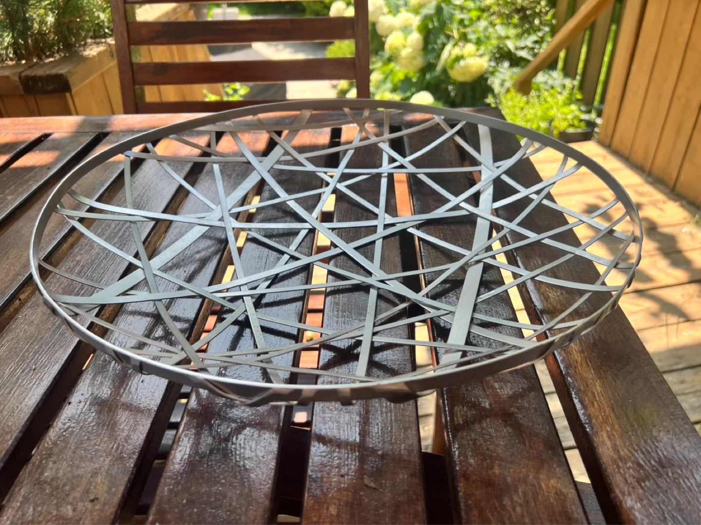 Super Cool Woven Metal Fruit Bowl - photo 2
