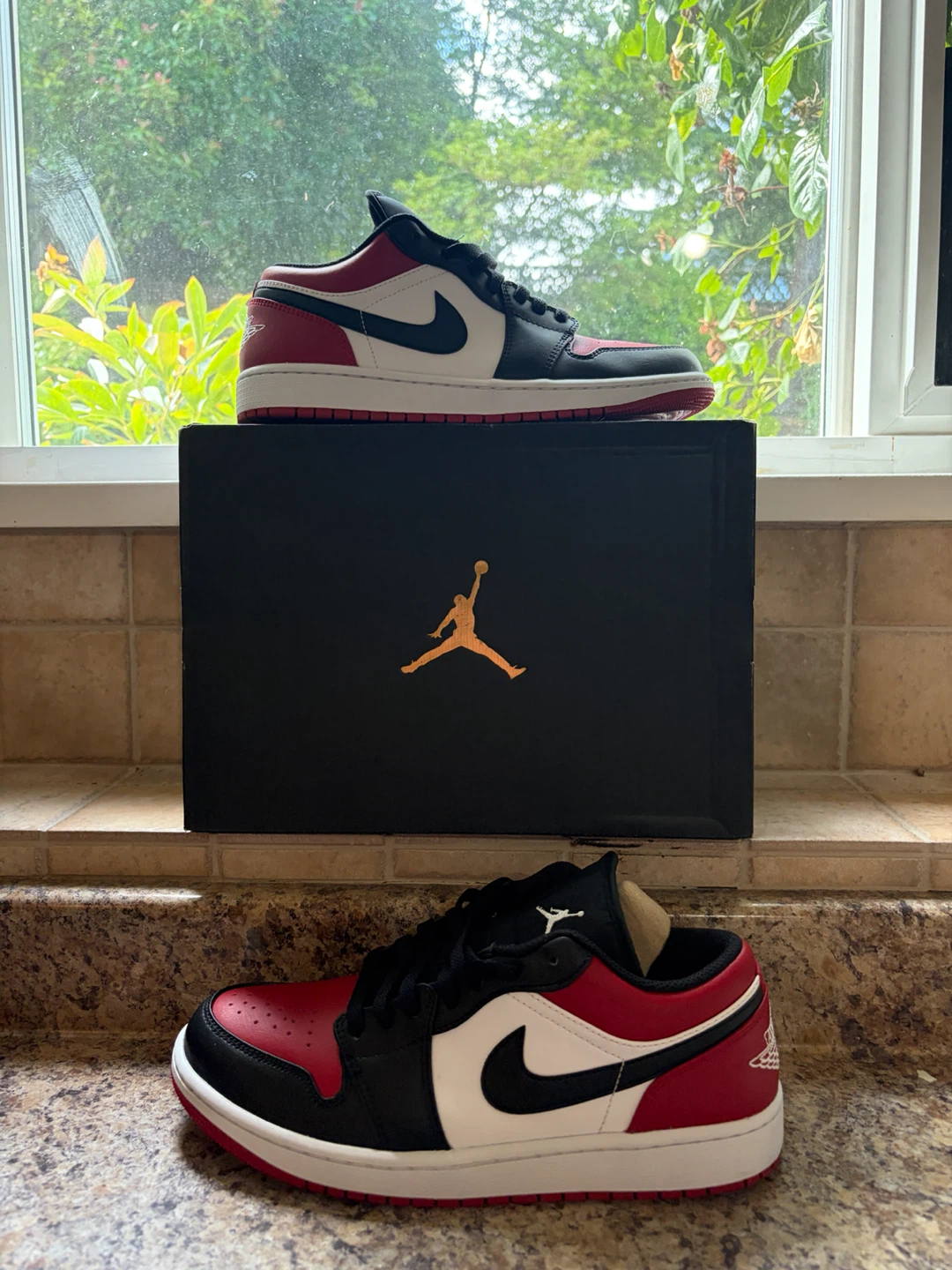 Air Jordan 1 Low "Black Toe"