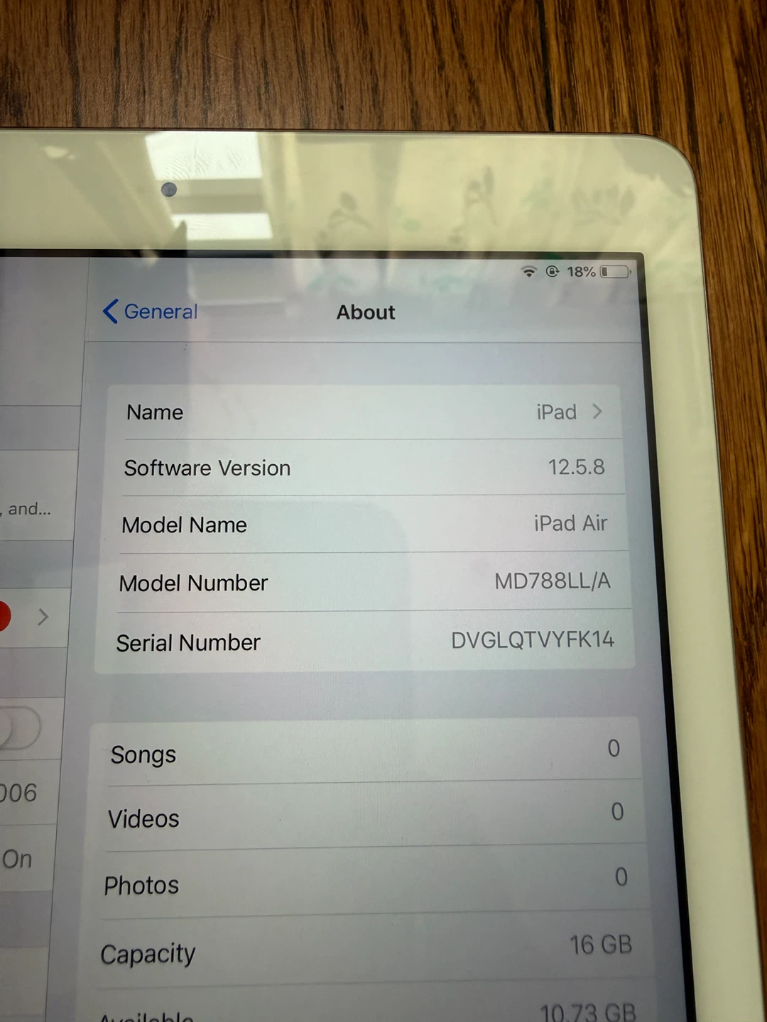 Apple iPad Air 16GB Silver - photo 2