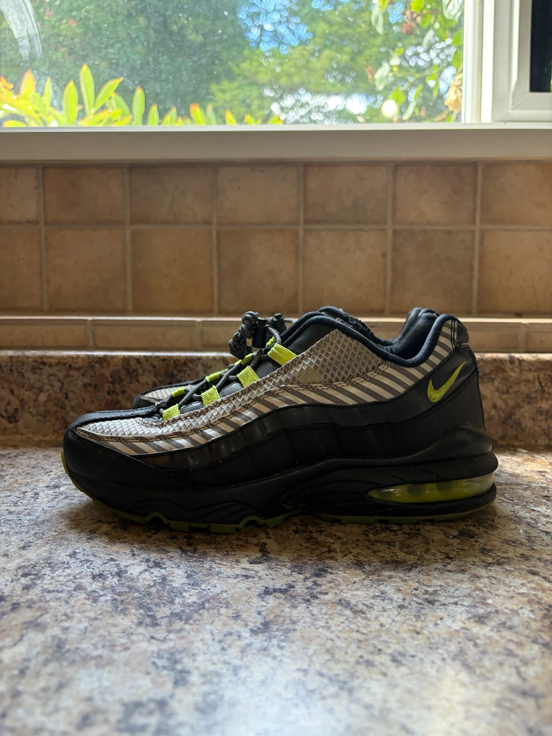 Nike Air Max 95 Running Shoes - photo 3