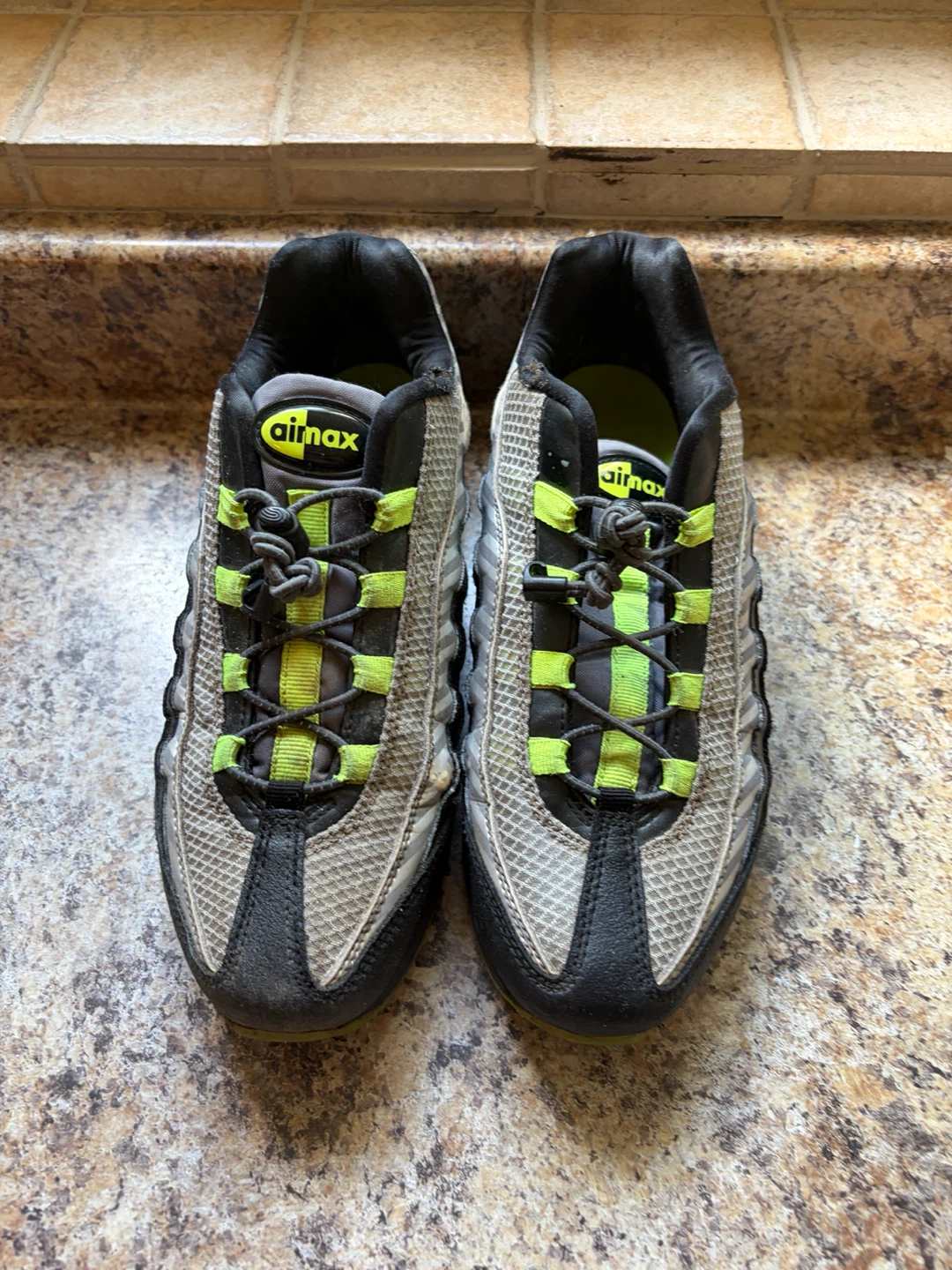 Nike Air Max 95 Running Shoes - photo 4