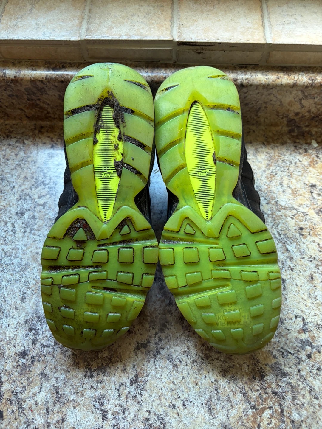 Nike Air Max 95 Running Shoes - photo 5