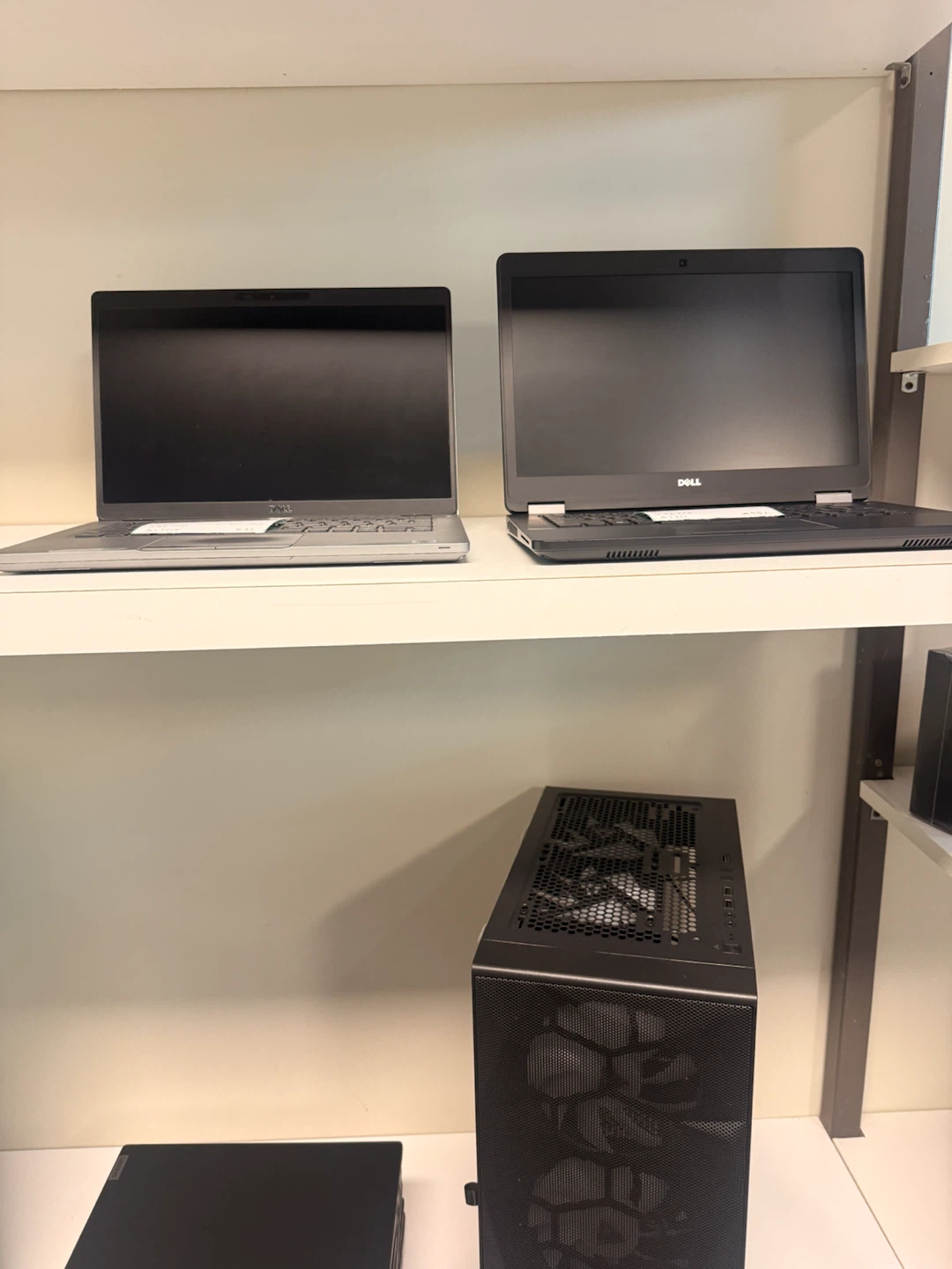 Dell Latitude Laptop - photo 2