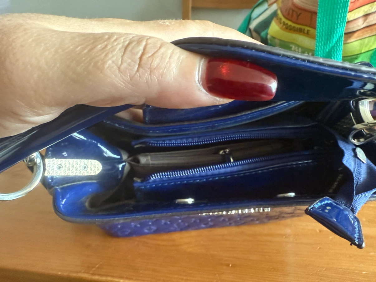 Solo Soprani Royal Blue Patent Leather Handbag - photo 3