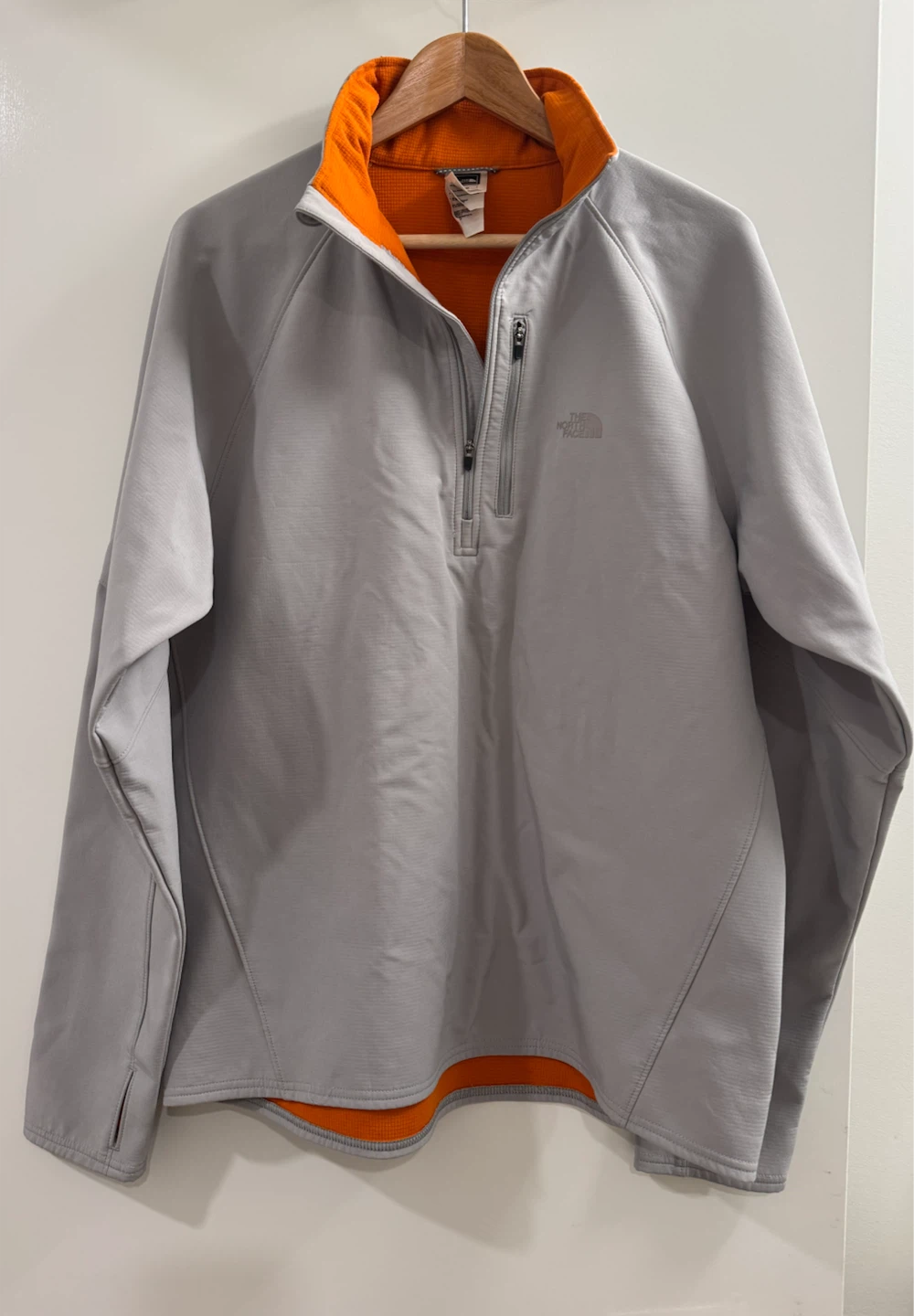 The North Face 1/4 Zip Performance Pullover Gray Orange Men's M