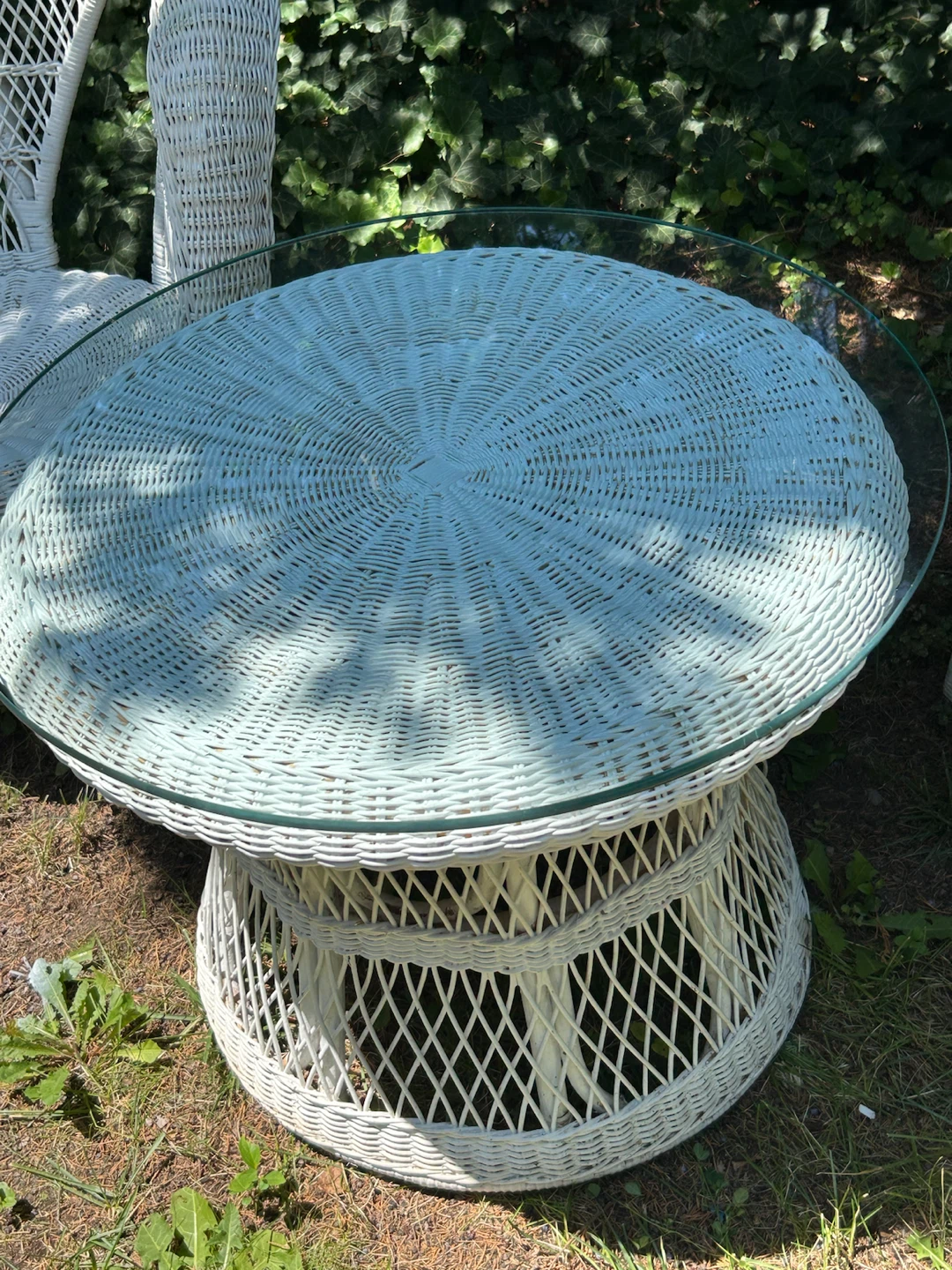 White Wicker Accent Chairs with Glass Top Table - photo 2