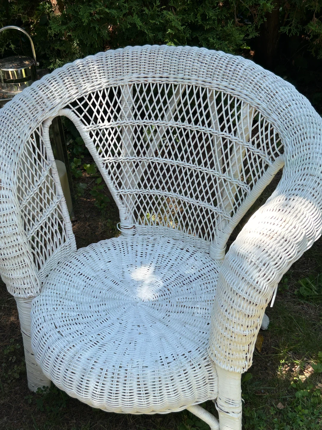 White Wicker Accent Chairs with Glass Top Table - photo 3