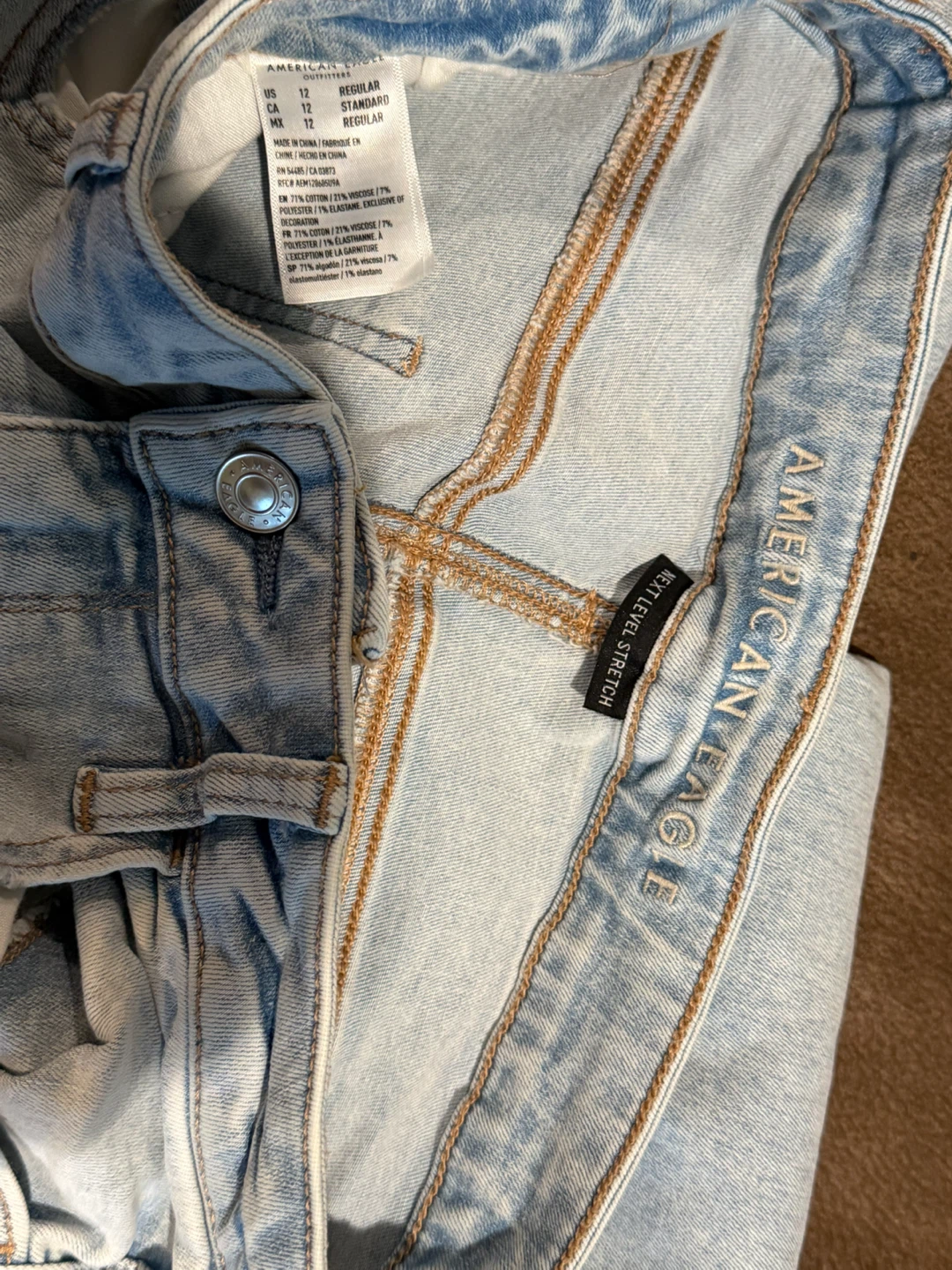 American Eagle Women's Light Wash Distressed Jeans - photo 4