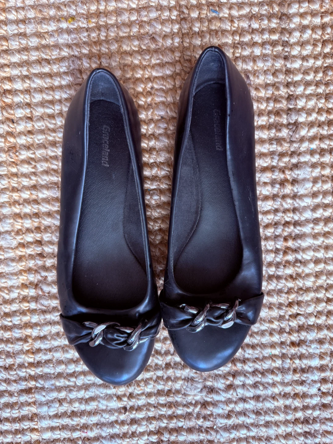 Black Ballet Flats