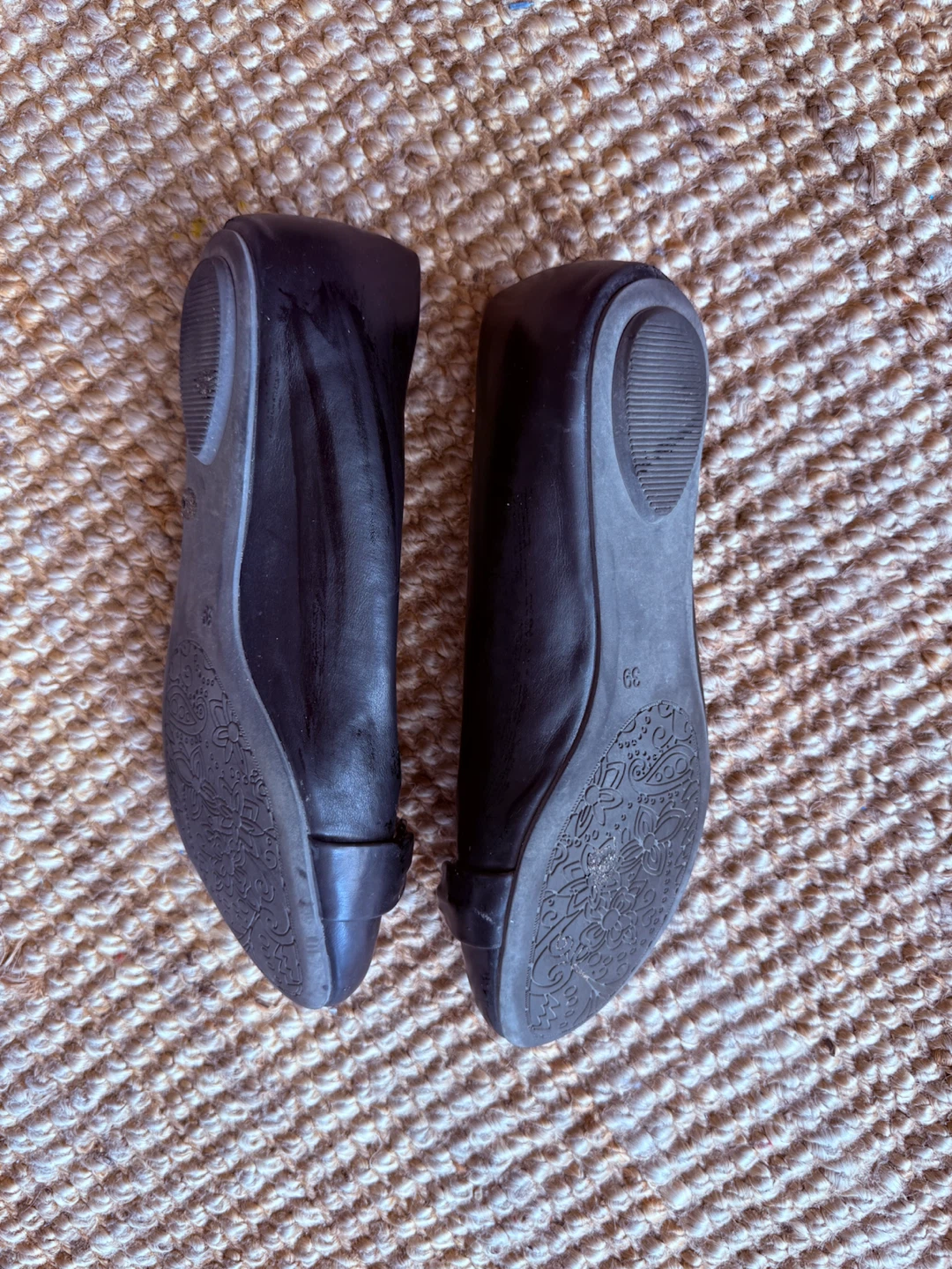 Black Ballet Flats - photo 2
