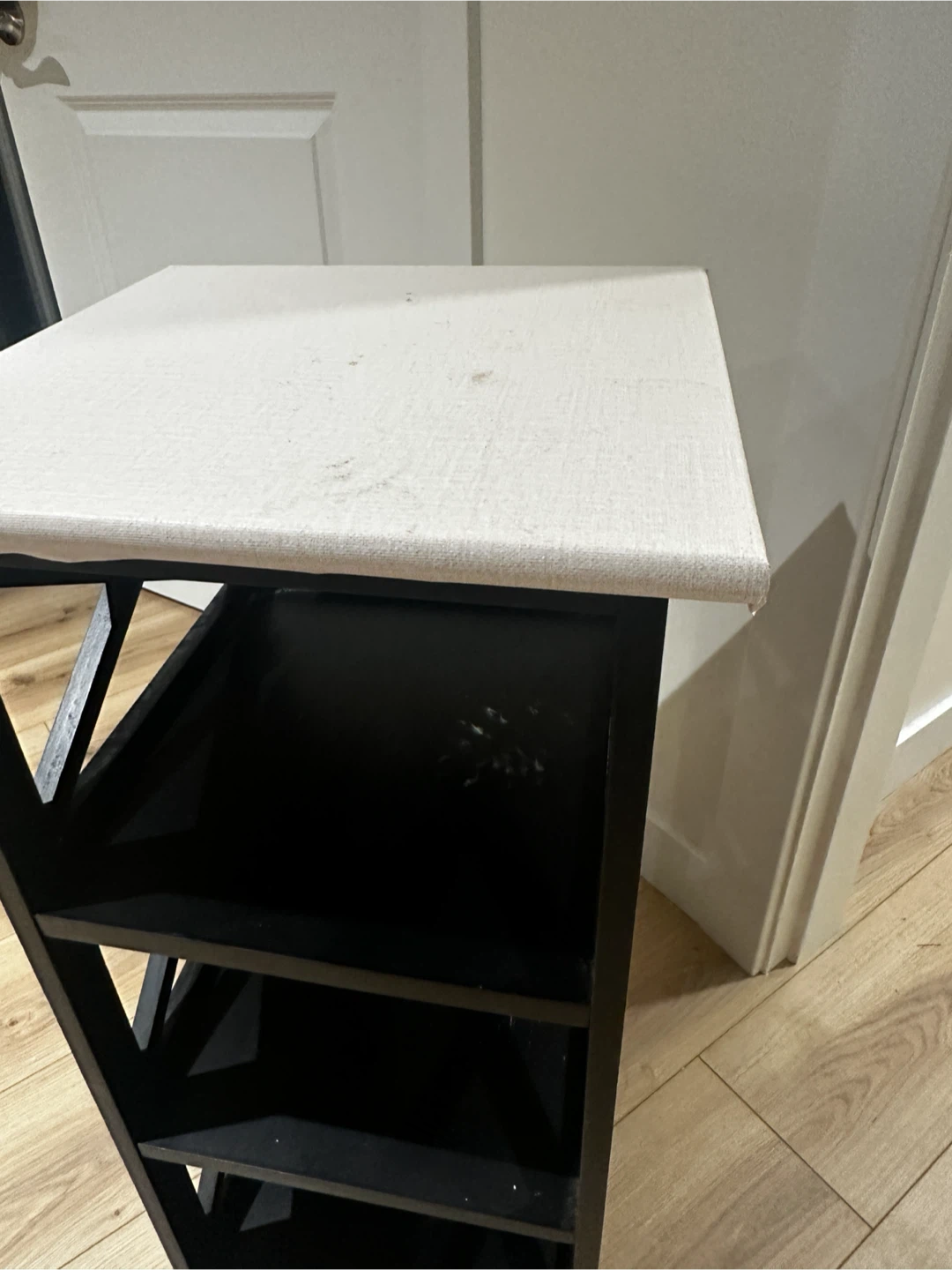 2 nightstands - photo 2