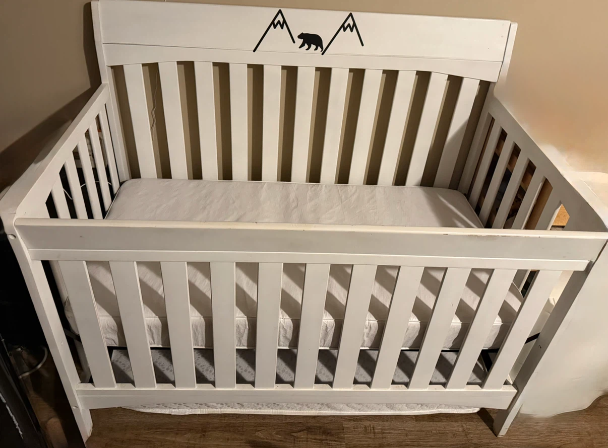 Wood Crib & Change Table Bundle – $140