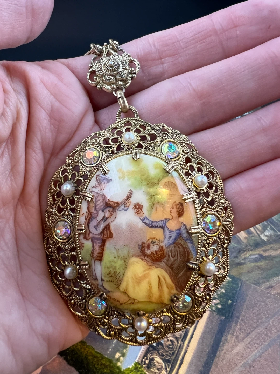 Vintage 1950s West Germany Fragonard Pendant Necklace - photo 4